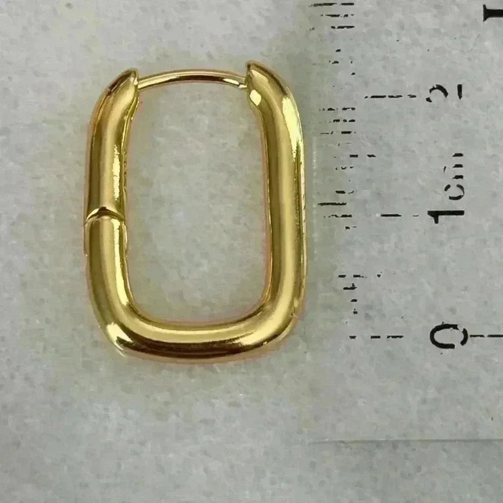 Gold Chunky Square Hoop Earrings Brand New

Gold Plated Sterling Silver - Picture 4 of 5